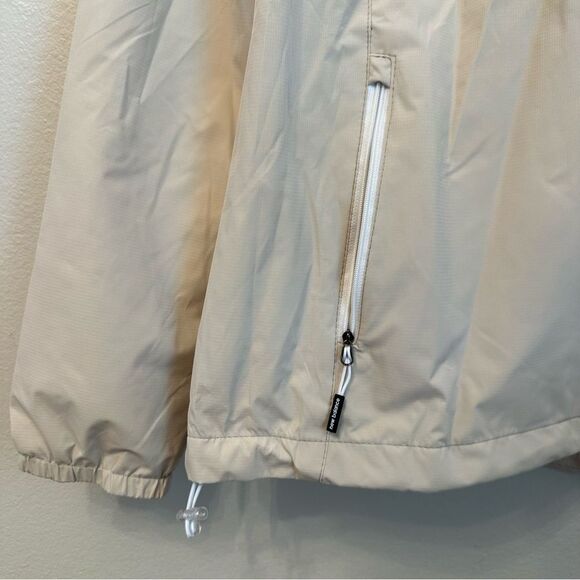 New Balance NWT Hooded Rain Jacket - Picture 2 of 7